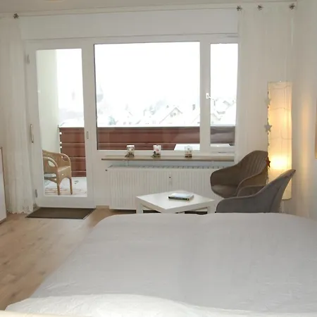 Mit Aussicht Apartamento Enzklösterle